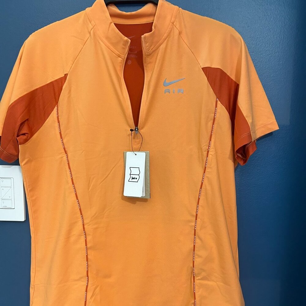 NWT Nike Air Dri Fit Three Quarter Zip Pullover in Melon Large